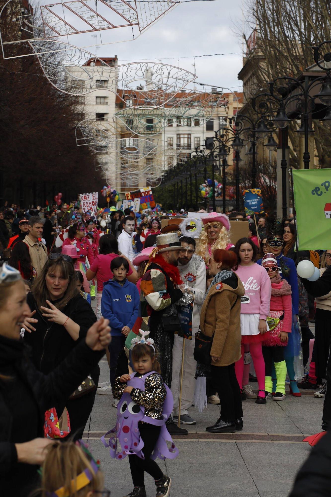 Así han disfrutado pequeños y mayores en el desfile infantil del Antroxu de Gijón (en imágenes)