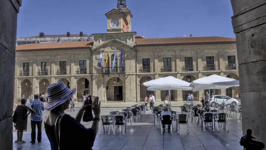 Sentencia a favor de los pisos turísticos en Avilés: un juez fija que no se les pueden exigir los mismos requisitos que a un hotel para darles licencia