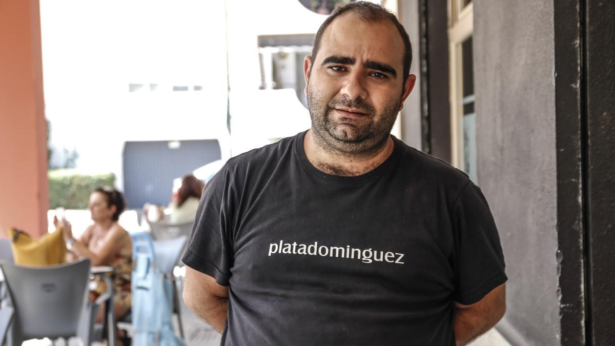 José Luis Mateos, camarero del Restaurante Plata Domínguez.