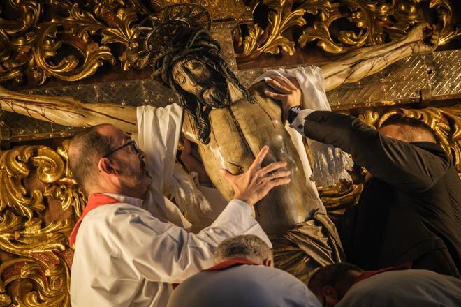 Descendimiento del Cristo de La Laguna
