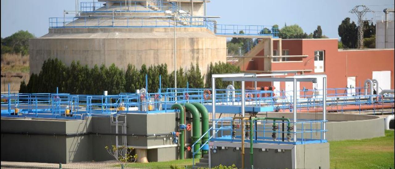 El proyecto de supresión de la depuradora Vora Riu contempla la habilitación de las canalizaciones para remitir las aguas residuales a la de  Allmassora