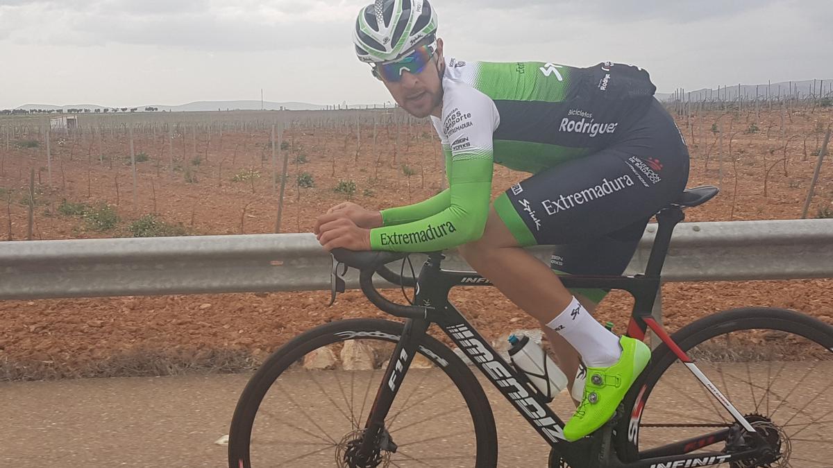 El Bicicletas Rodríguez pierde a su único ciclista élite y a un director  deportivo - El Periódico Extremadura