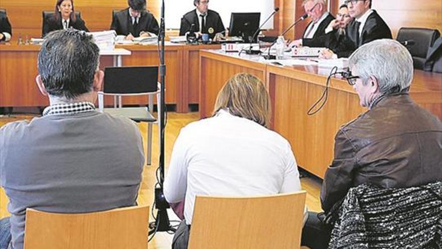 La lentitud de la justicia provoca que bajen la pena del bancario de la Vall