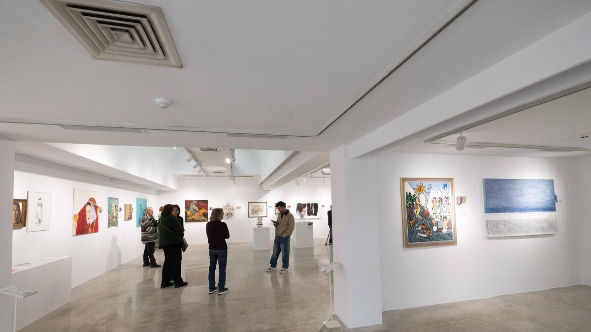 Todas las imágenes de la exposición de artistas de Ibiza