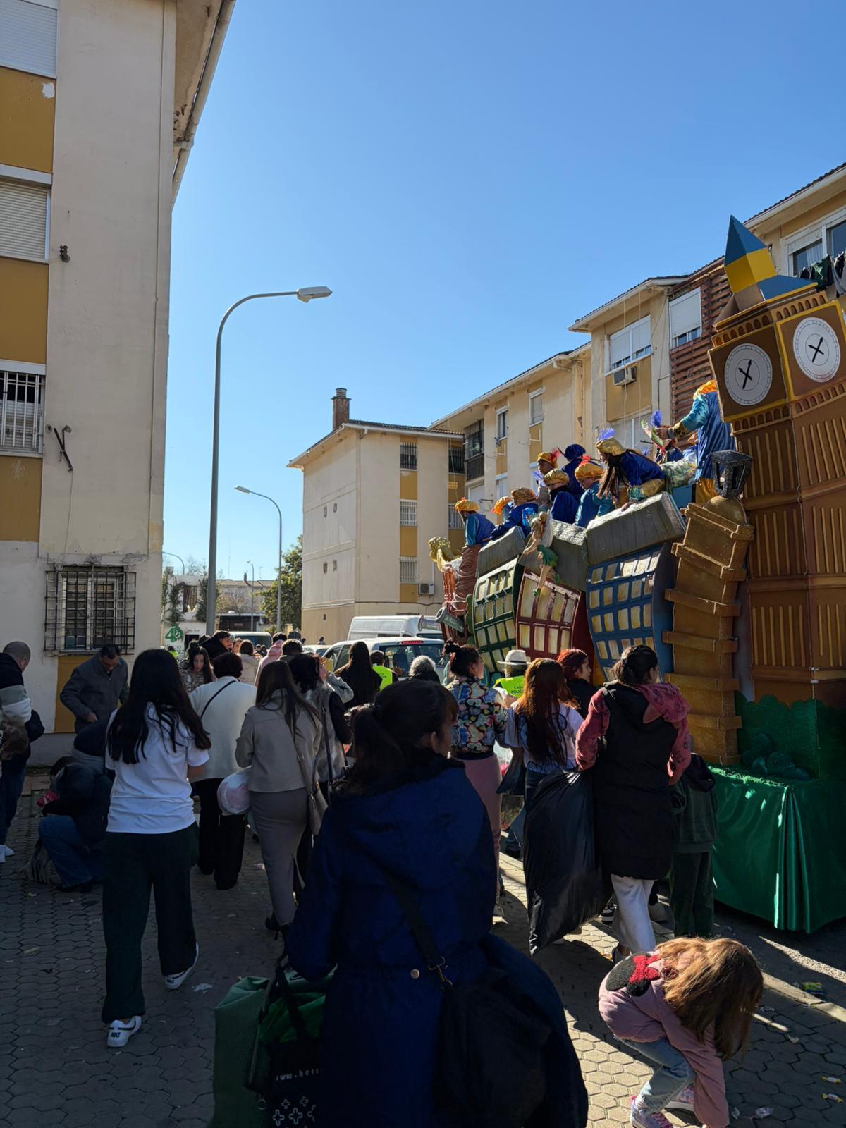 Carrozas de Reyes en el corazón del Polígono Sur.
