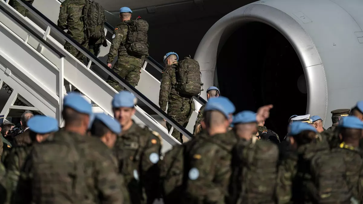 Robles viaja hoy a Líbano para apoyar a los militares de la Guzmán El Bueno
