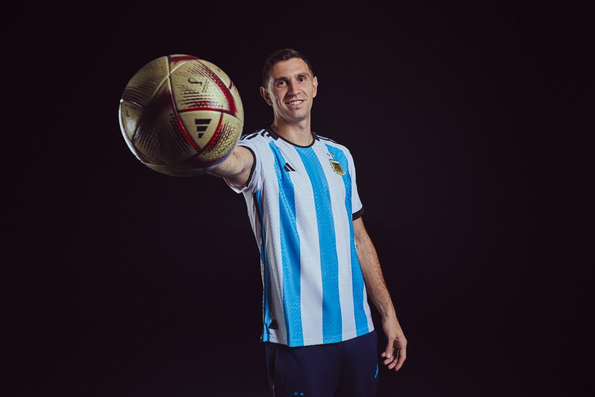 Argentina ya posa con el balón de la final