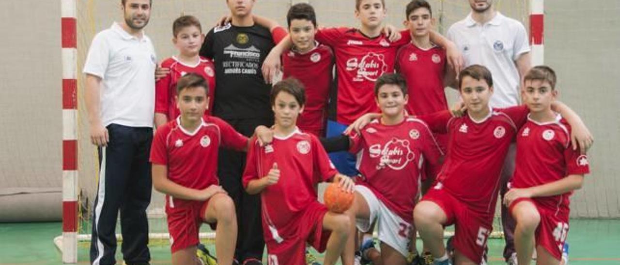 El Handbol Xàtiva gana en Torrent y el juvenil logra el primer triunfo en autonómica