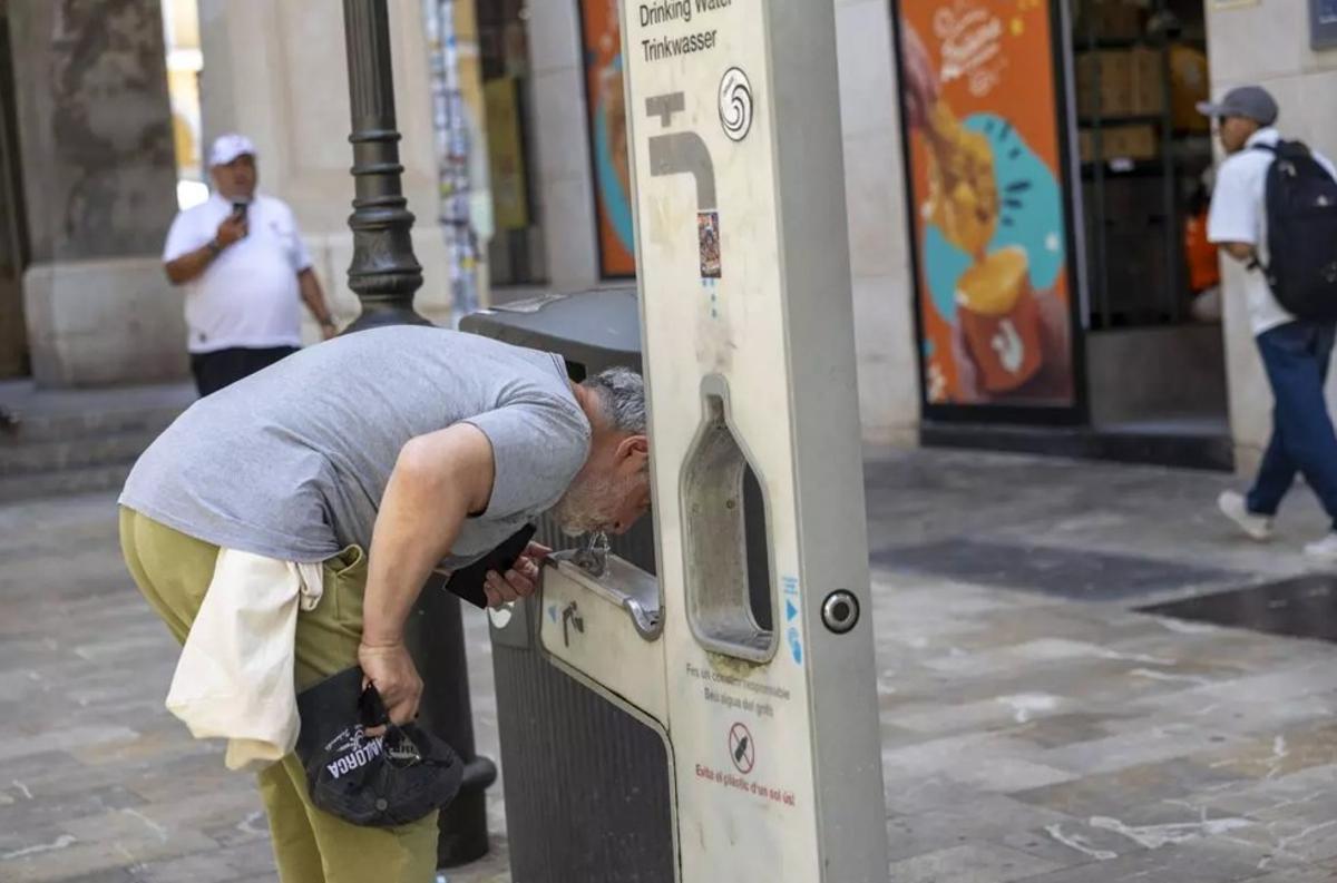 Die Trinkbrunnen in der Stadt waren beliebte Anlaufstellen.