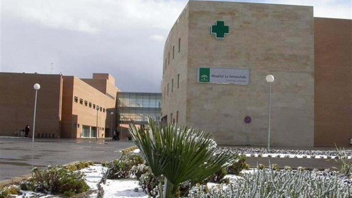 Hospital donde fue trasadada la niña atropellado en Garrucha (Almería)