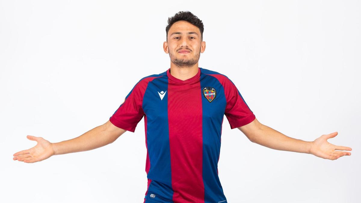 Giorgi Kochorashvili llegará al Castellón en calidad de cedido por el Levante.