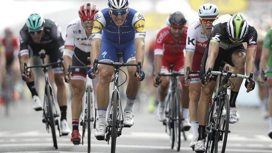 Kittel saca un triplete de la &quot;foto finish&quot;, Froome sigue de amarillo