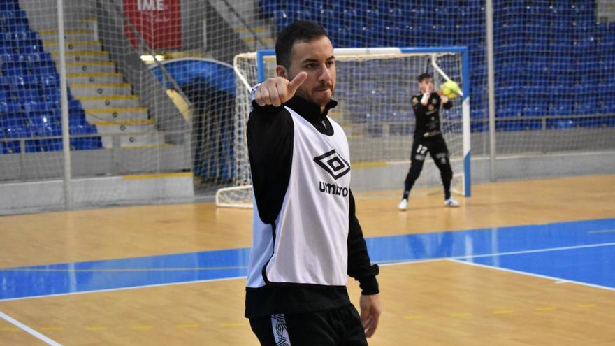 Ximbinha, en un entrenamiento con el Palma Futsal.