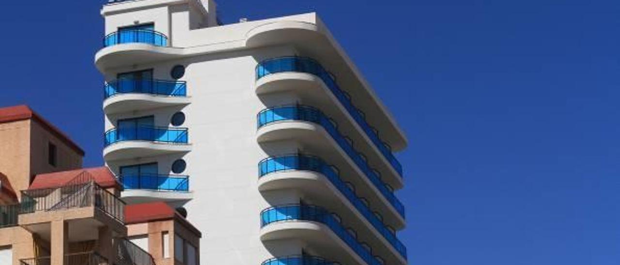 Dos hoteles de la playa de Gandia