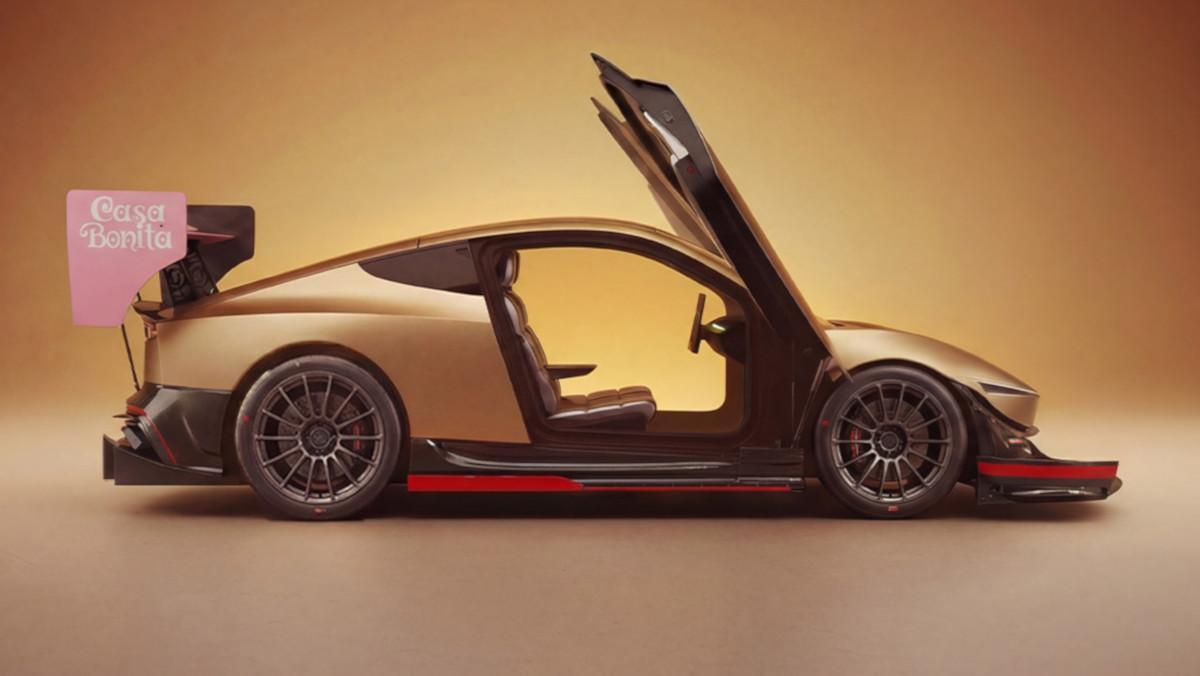 Tesla Cybercab Goldmember de Unplugged Performance
