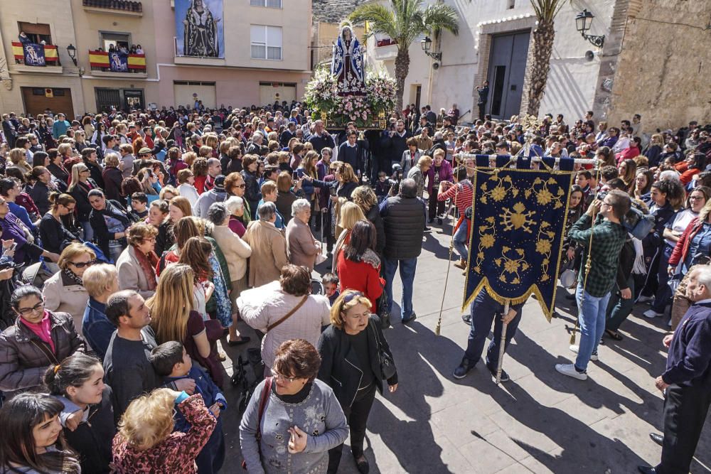 La popular procesión de «La Bajada» concentra a cientos de fieles en el traslado de la imagen desde su ermita hasta la Arciprestal