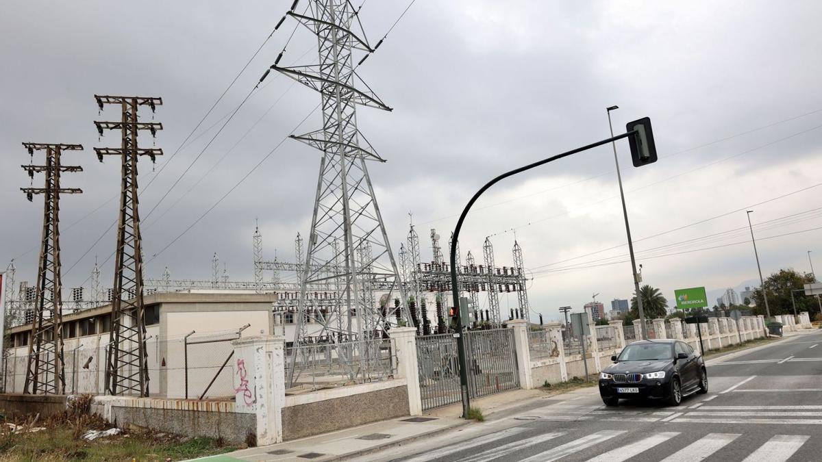 Instalaciones de la subestación eléctrica de Espinardo, en el municipio de Murcia.  | JUAN CARLOS CAVAL