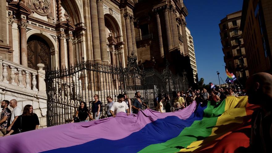 Málaga sale a la calle para celebrar el día del Orgullo LGTBI+