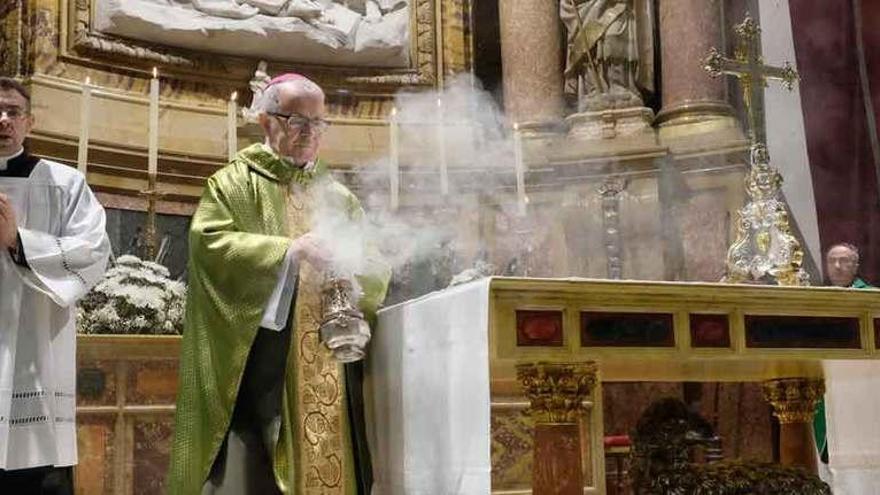 El obispo pone fin en la Catedral al Jubileo del papa Francisco