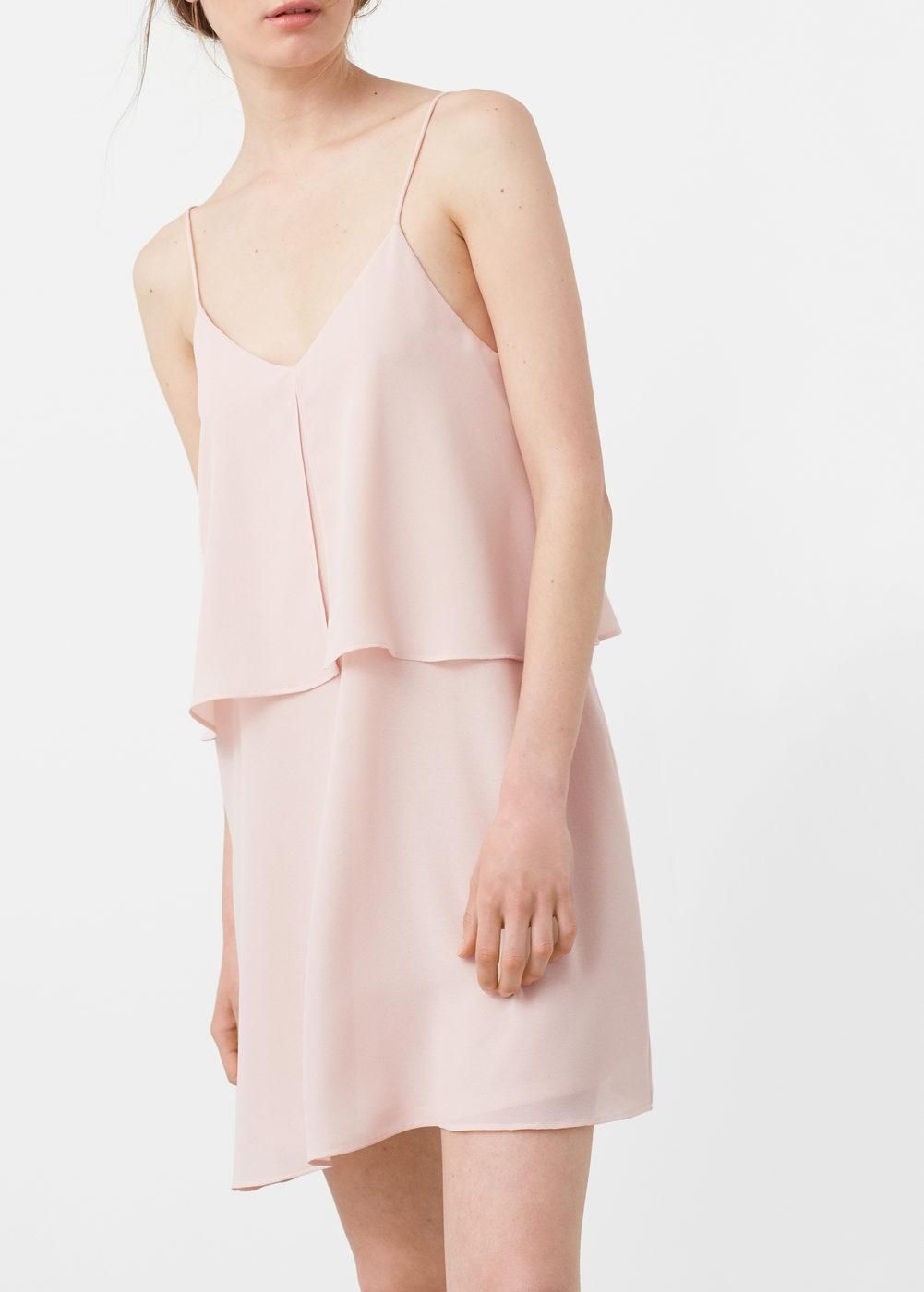 Vestidos para una noche de verano, de doble capa de Mango (25,99€)