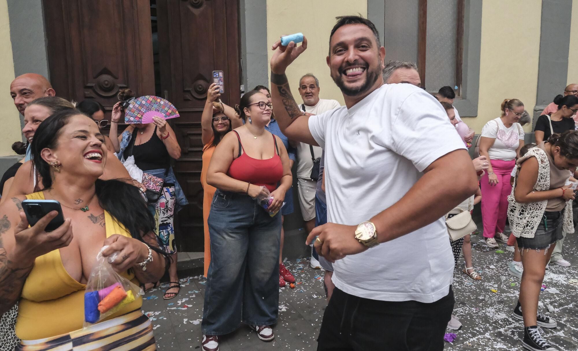 Batalla de flores en las Fiestas de la Virgen de Guíaa