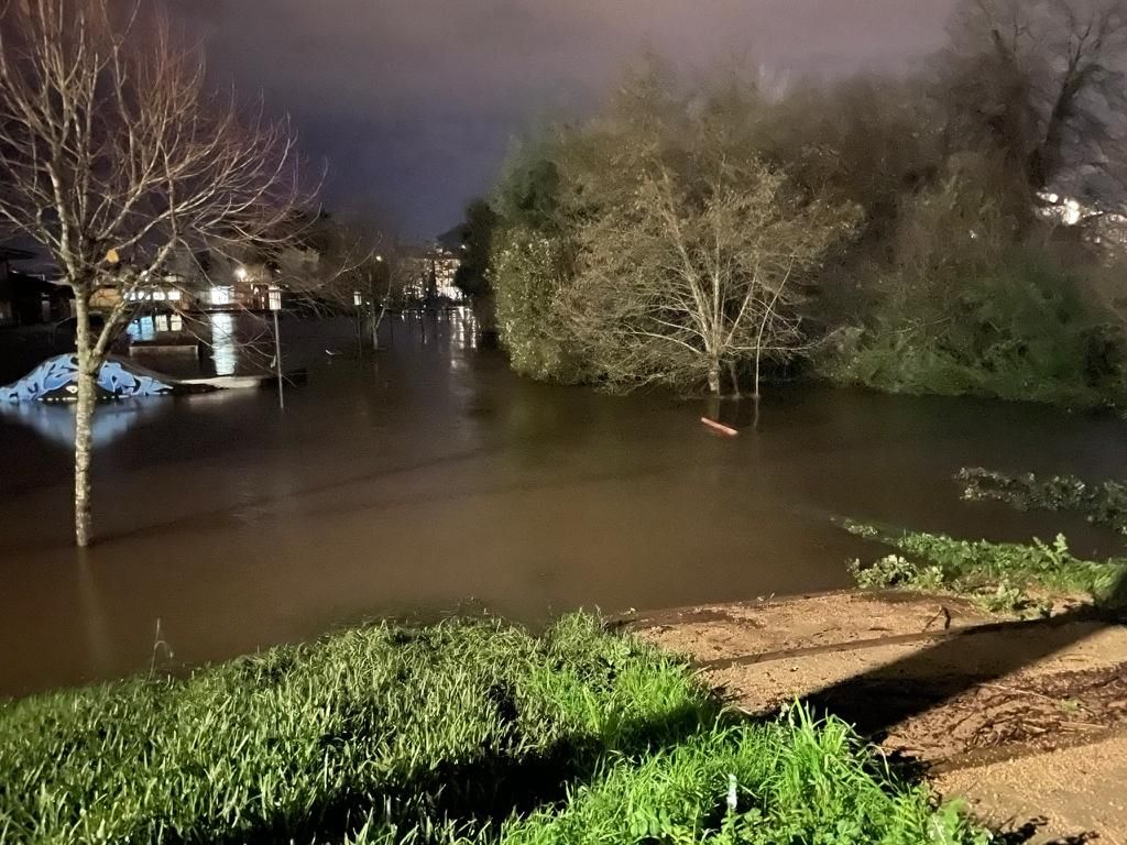 La crecida del río inunda Gondomar