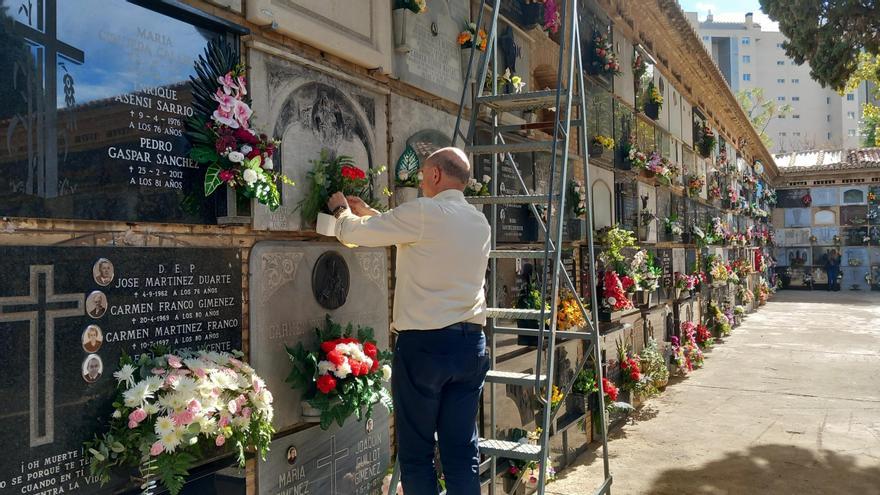 Homenaje a los difuntos y reencuentro con los vivos en Campanar