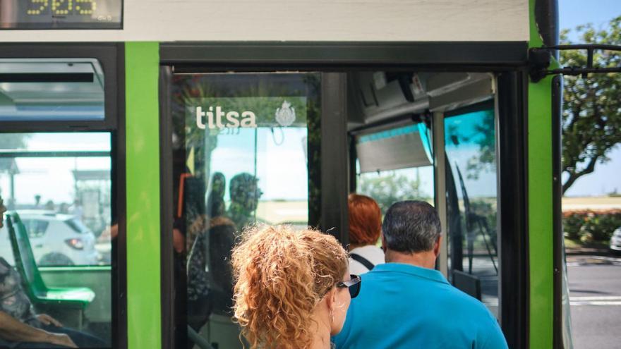 Las guaguas de Titsa sufren otro ataque a pedradas en Santa Cruz