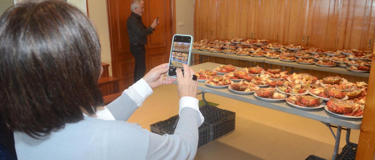 Algunos de los centollos degustados ayer en la comida de O Centolo Larpeiro.