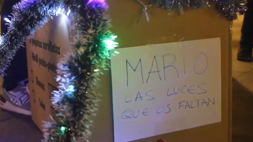 NNGG lleva luces de Navidad al Ayuntamiento de Murcia