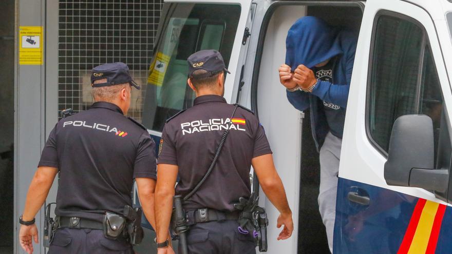 Ante el juez los detenidos en la operación contra el tráfico de heroína en O Salnés