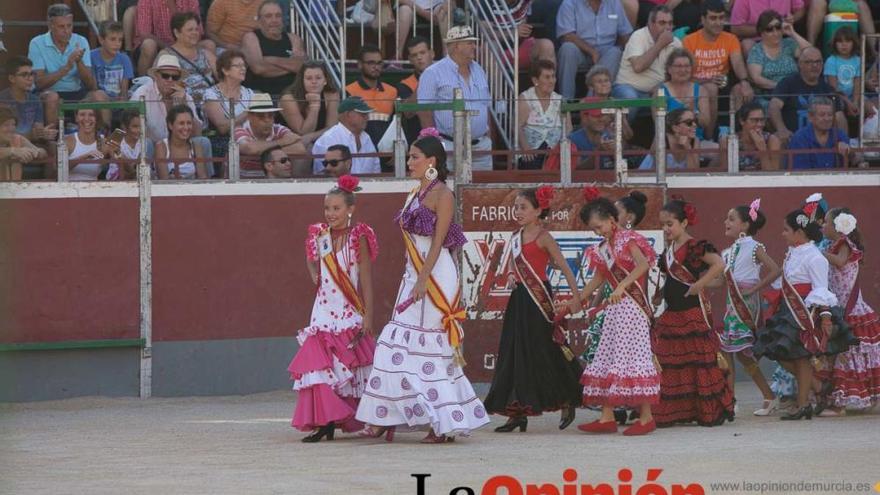 Primera novillada en Blanca