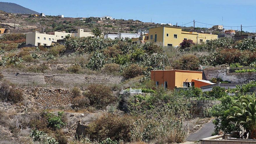 They begin to legalize a power line to provide electricity to rural areas