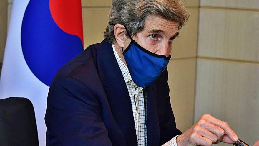 Kerry va viatjar a Seül després del seu pas per Xangai