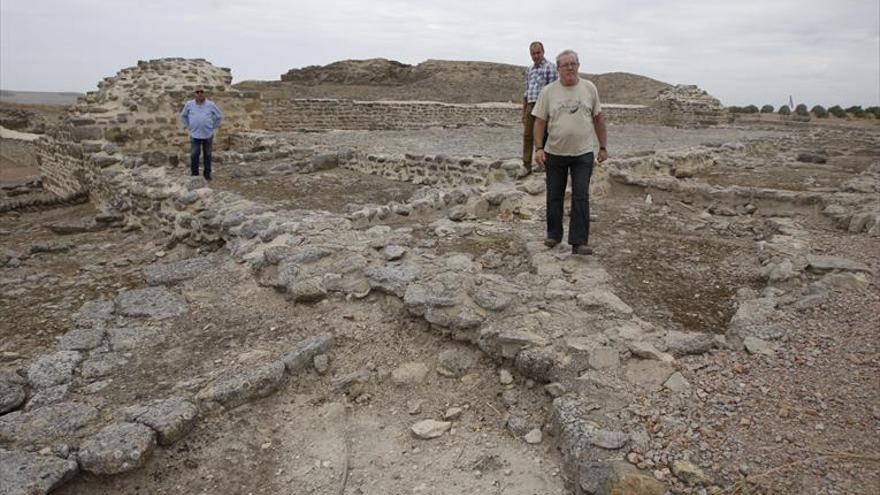 Cultura ofrece una visita guiada y gratuita al yacimiento de Ategua