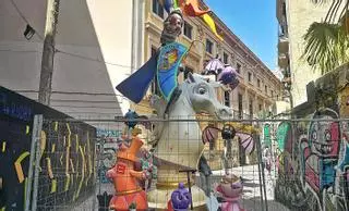 Las fallas de Ciutat Vella se rebelan contra las cámaras y piden una moratoria