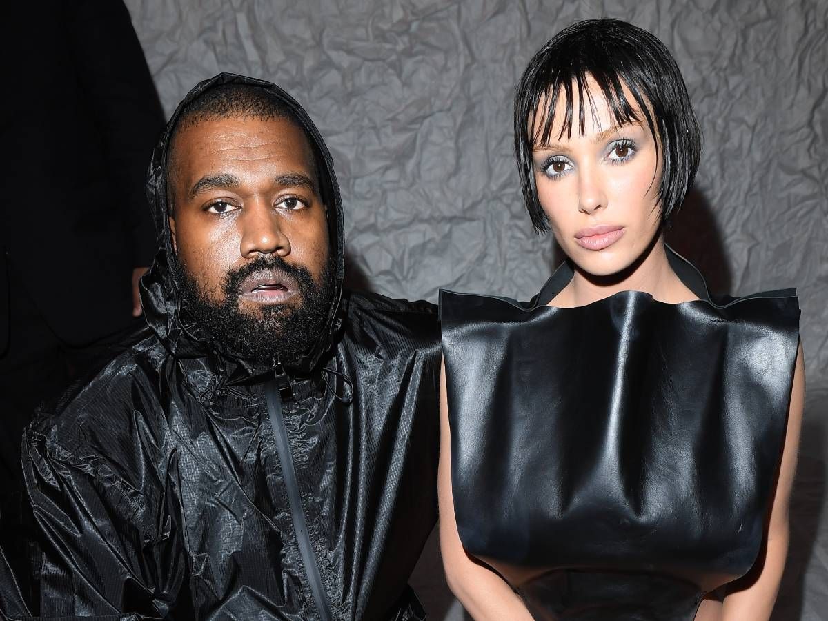 Kanye West y Bianca Censori en la Semana de la Moda de Milán de 2024
