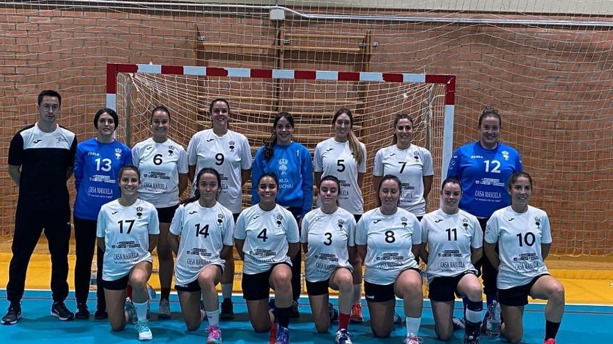 Jugadoras del EMD Aceuchal, campeonas invictas de la fase regular en Primera Nacional femenina.