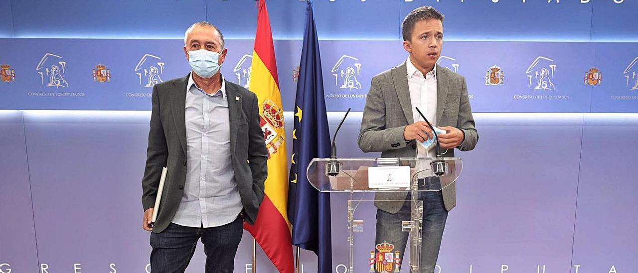 Joan Baldoví e Iñigo Errejón, ayer, en su comparecencia en el Congreso de los Diputados. | /EP