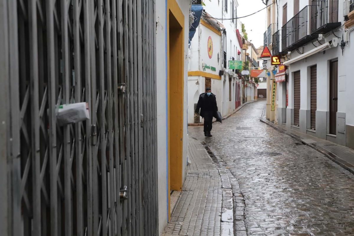 La falta de turistas ahoga los negocios de la Judería