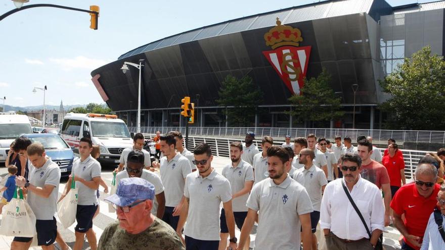 La afición del Sporting prepara un mosaico en El Molinón para el que  solicita colaboración - La Nueva España