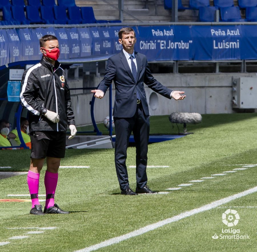 El Real Oviedo-Girona en imágenes