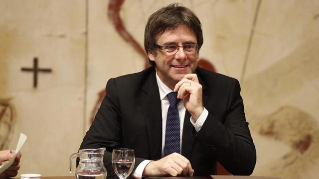 El 'president' Puigdemont, en la reunión del Govern.