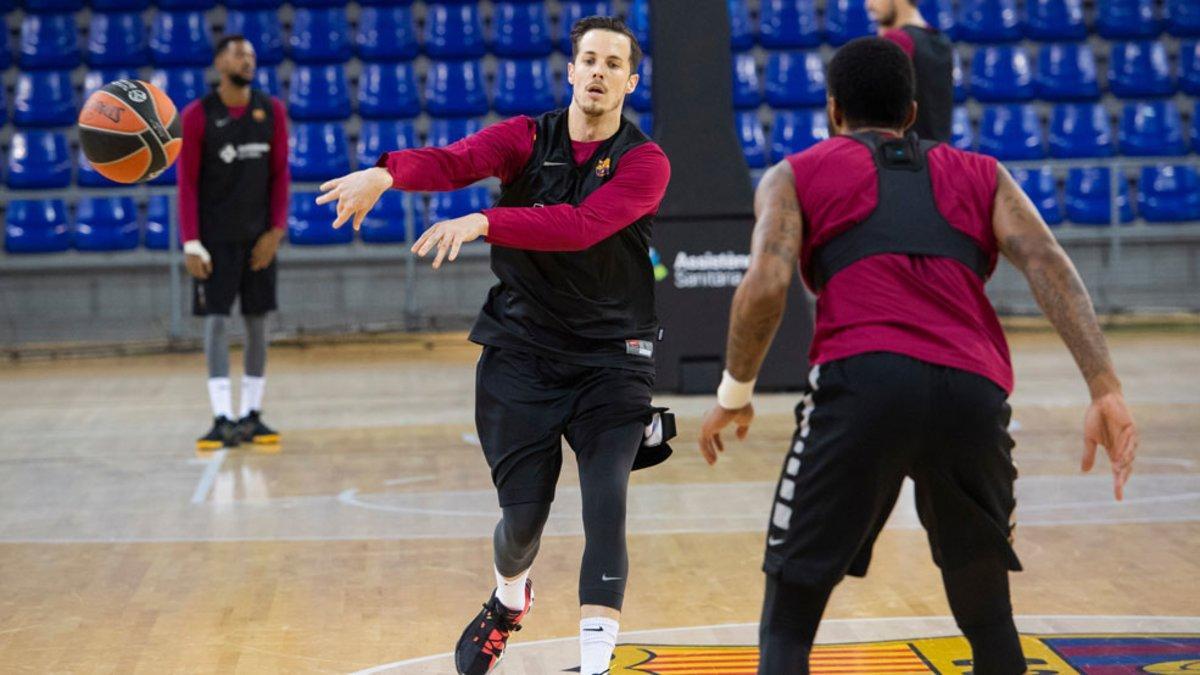 Heurtel, durante el primer entrenamiento con sus compañeros