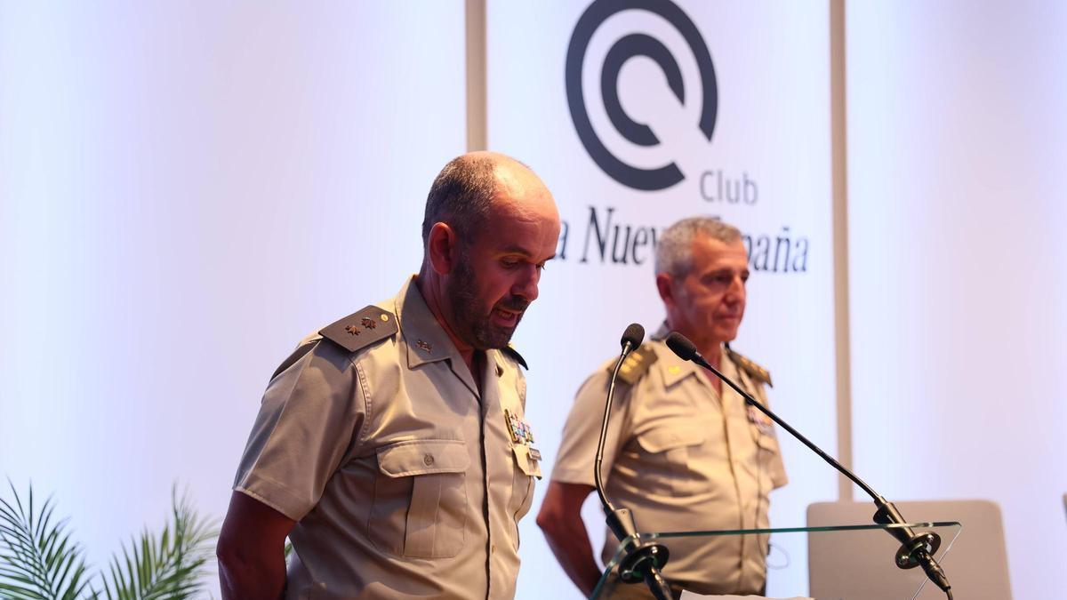 De izquierda a derecha,  Fernando García de Béjar y José Sánchez Requejo, en el Club LA NUEVA ESPAÑA.