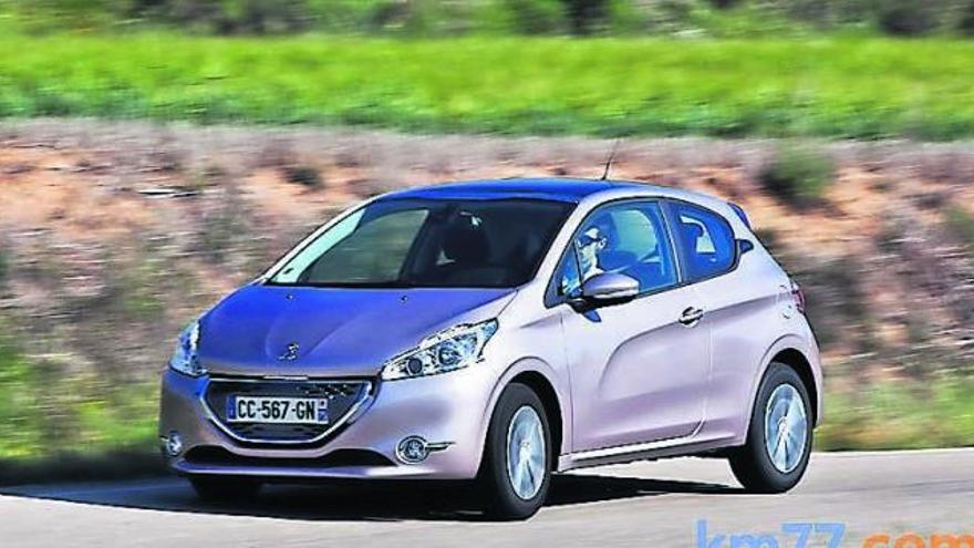 Peugeot 208.