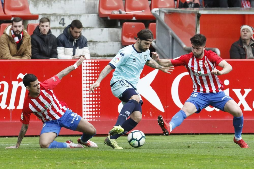 El partido entre el Real Sporting y el Numancia, en imágenes