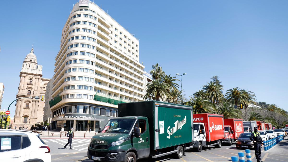 Manifestación de los hosteleros de Málaga por las calles de Málaga, esta semana.