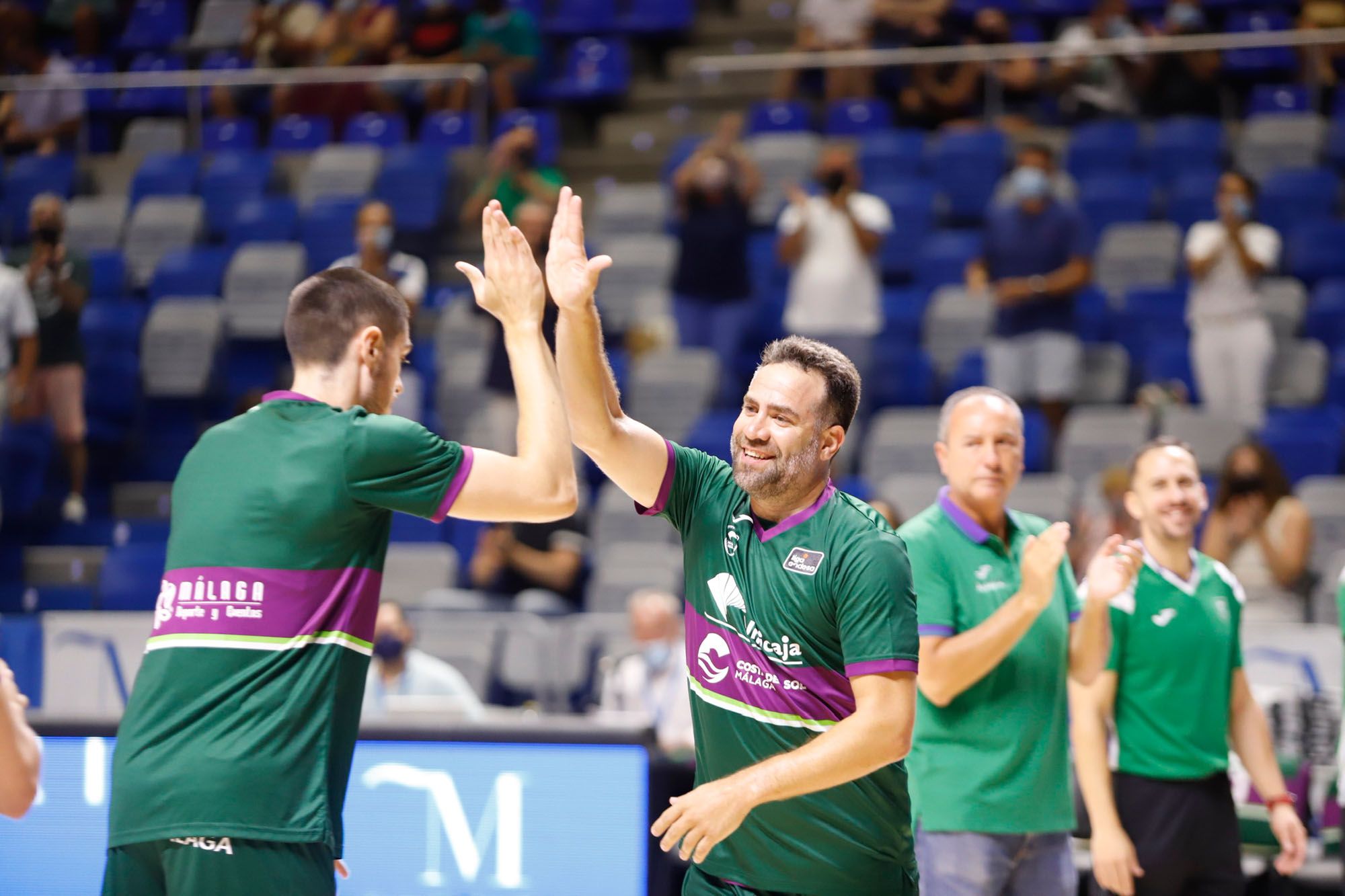 Carlos Cabezas juega su último partido con el Unicaja en el Carpena