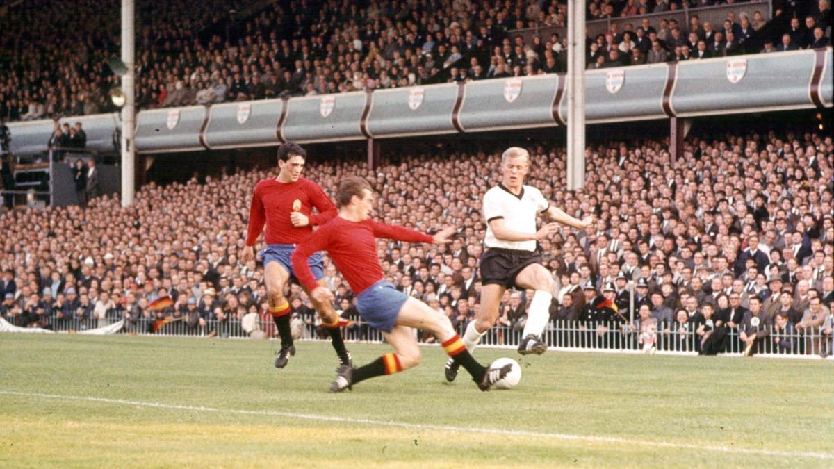 España se dejó remontar por Alemania (2-1) en el partido decisivo de la primera ronda del Mundial 1966
